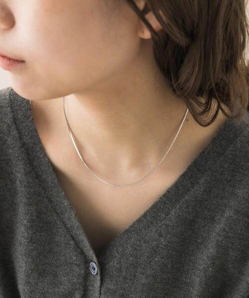 SMELLY(スメリー)の「サージカルステンレスプレーンネックレス(ネックレス・レディース・シルバー/ゴールド・-)」の9枚目の写真