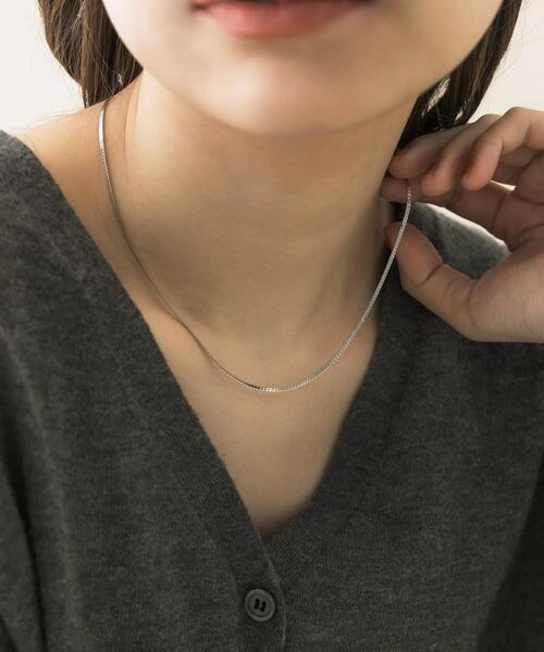 SMELLY(スメリー)の「サージカルステンレスプレーンネックレス(ネックレス・レディース・シルバー/ゴールド・-)」の10枚目の写真