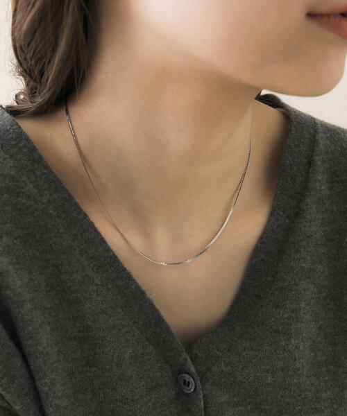 SMELLY(スメリー)の「サージカルステンレスプレーンネックレス(ネックレス・レディース・シルバー/ゴールド・-)」の11枚目の写真