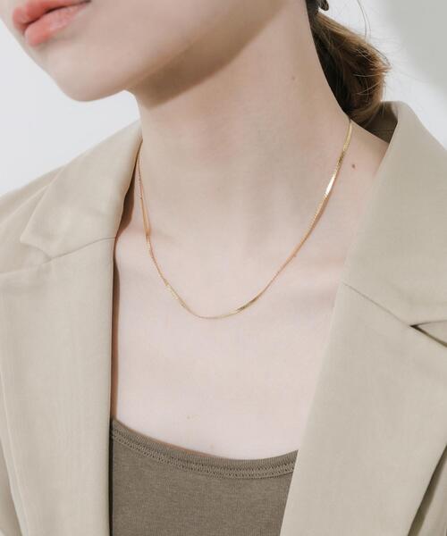 SMELLY(スメリー)の「サージカルステンレスプレーンネックレス(ネックレス・レディース・シルバー/ゴールド・-)」の19枚目の写真