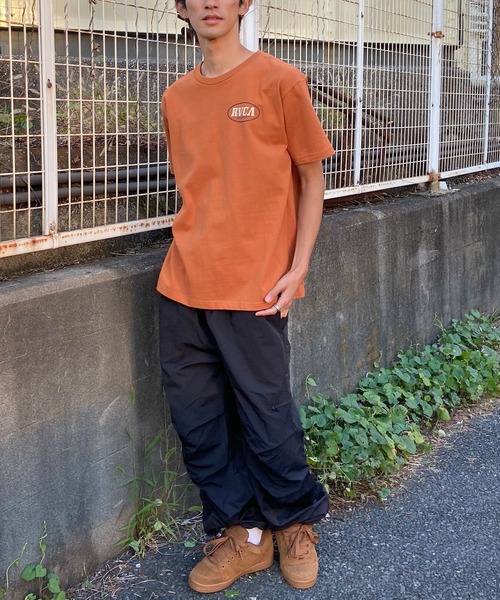 RVCA（ルーカ）の「RVCA/ルーカ バックプリントTシャツ コットンTee クルーネック半袖T BE041-233（Tシャツ/カットソー・メンズ・オレンジ/ホワイト/ブラック・L/M/S）」の9枚目の写真