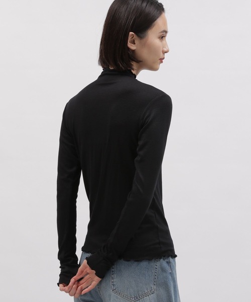 LAKOLE（ラコレ）の「メロウエッジハイネックプルオーバー（Tシャツ/カットソー・レディース・ブラック/サンドグレー/ライトブルー/オフホワイト・MEDIUM/SMALL）」の10枚目の写真