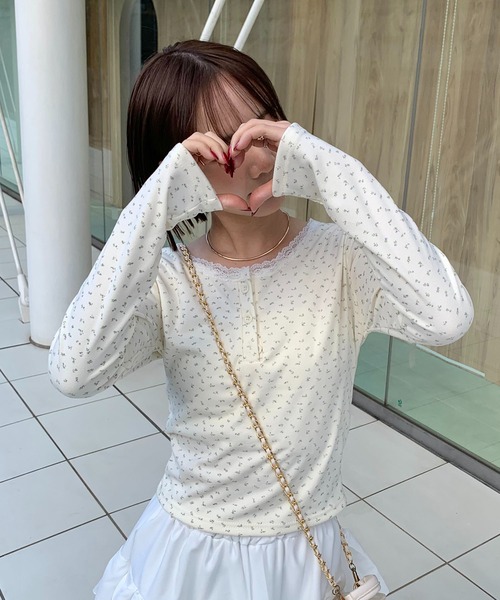 セール】フラワーレース ヘンリーネック ピチT（Tシャツ