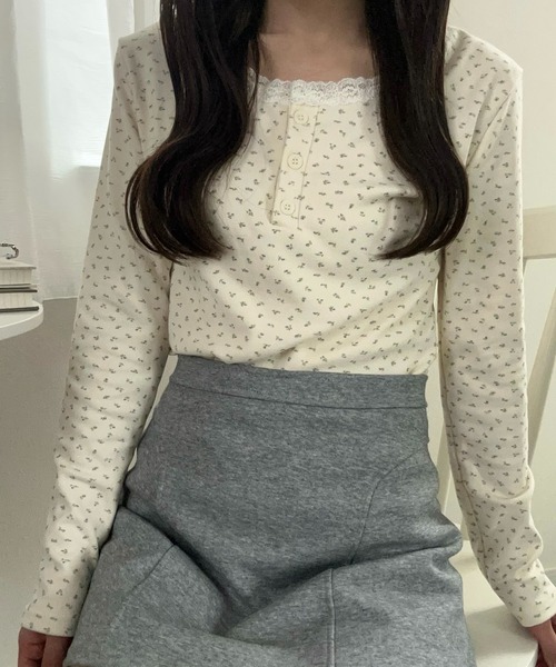 SHEPP(シープ)の「【累計お気に入り数1.3万人突破】フラワーレース ヘンリーネック ピチT/26SS(Tシャツ/カットソー・レディース・アイボリー/ブラック・M/S/L)」の6枚目の写真