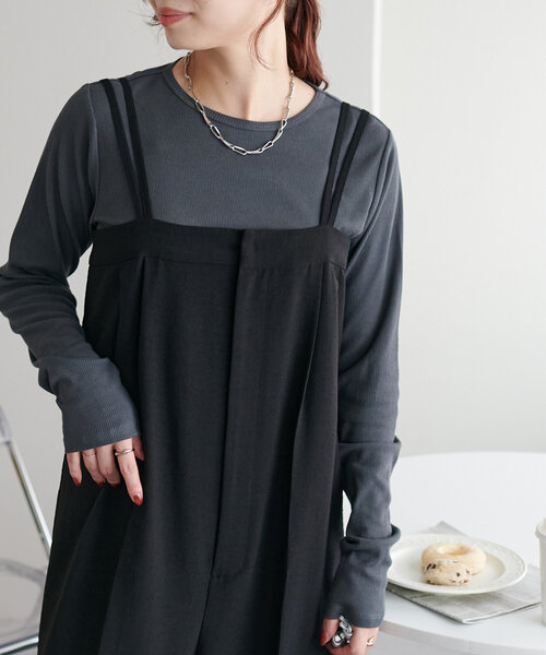 DISCOAT（ディスコート）の「【WEB限定】リブシアーロングスリーブ（Tシャツ/カットソー・レディース・イエロー/ブラック/チャコールグレー/オフホワイト/ブルー/ブラウン・FREE）」の8枚目の写真