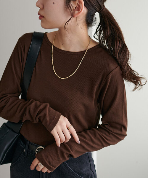 DISCOAT（ディスコート）の「【WEB限定】リブシアーロングスリーブ（Tシャツ/カットソー・レディース・イエロー/ブラック/チャコールグレー/オフホワイト/ブルー/ブラウン・FREE）」の13枚目の写真