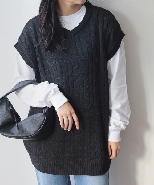 BEVERLY HILLS POLO CLUB(ビバリーヒルズポロクラブ)の「【BEVERLY HILLS POLO CLUB/ビバリーヒルズポロクラブ】ブランドワンポイントロゴ刺繍 ケーブル編みデザイン ニットベスト/オーバーサイズ/2024SS(ベスト・レディース・ブラック/ネイビー/グリーン/アイボリー・M/L/XL)」の11枚目の写真