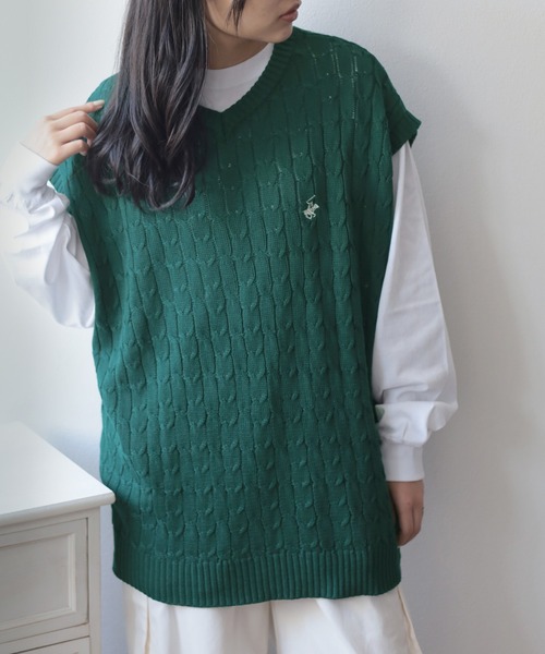 BEVERLY HILLS POLO CLUB(ビバリーヒルズポロクラブ)の「【BEVERLY HILLS POLO CLUB/ビバリーヒルズポロクラブ】ブランドワンポイントロゴ刺繍 ケーブル編みデザイン ニットベスト/オーバーサイズ/2024SS(ベスト・レディース・ブラック/ネイビー/グリーン/アイボリー・M/L/XL)」の17枚目の写真