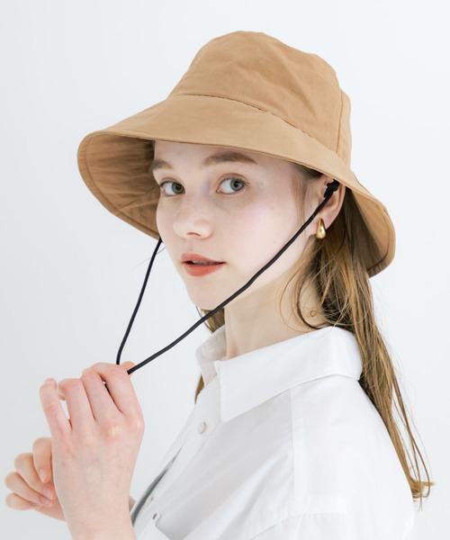 SMELLY（スメリー）の「『撥水/UVカット』ハッスイドロストバケットハット（ハット・レディース・ブラウン/アイボリー/ブラック・-）」の7枚目の写真