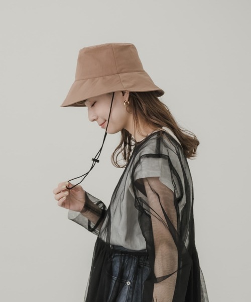 SMELLY（スメリー）の「『撥水/UVカット』ハッスイドロストバケットハット（ハット・レディース・ブラウン/アイボリー/ブラック・-）」の15枚目の写真