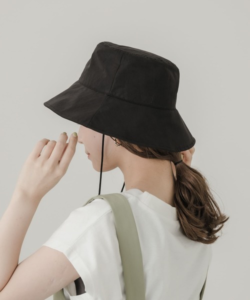 SMELLY（スメリー）の「『撥水/UVカット』ハッスイドロストバケットハット（ハット・レディース・ブラウン/アイボリー/ブラック・-）」の22枚目の写真
