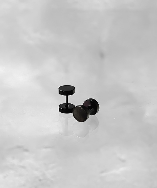 SBG（エスビー）の「SBG サークルデザインバーベルピアス（ピアス（両耳用）・メンズ・ブラック系その他/シルバー系その他3/シルバー/ブラック/シルバー系その他2/ブラック系その他3/ブラック系その他2/ゴールド系その他3/ゴールド系その他2/ゴールド/ゴールド系その他/シルバー系その他・FREE）」の2枚目の写真