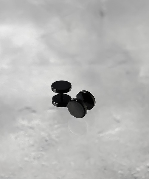 SBG（エスビー）の「SBG サークルデザインバーベルピアス（ピアス（両耳用）・メンズ・ブラック系その他/シルバー系その他3/シルバー/ブラック/シルバー系その他2/ブラック系その他3/ブラック系その他2/ゴールド系その他3/ゴールド系その他2/ゴールド/ゴールド系その他/シルバー系その他・FREE）」の3枚目の写真