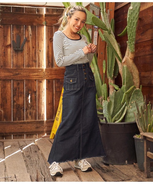 anap mimpi（アナップミンピ）の「デニム タイト 裾フリンジ ロング マキシ ワンピース（デニムスカート・レディース・ブルー・S/M）」の6枚目の写真