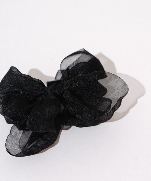 flower(フラワー)の「エアリーシュシュクリップ(バレッタ/ヘアクリップ・レディース・ブラック/アイボリー・FREE)」の6枚目の写真