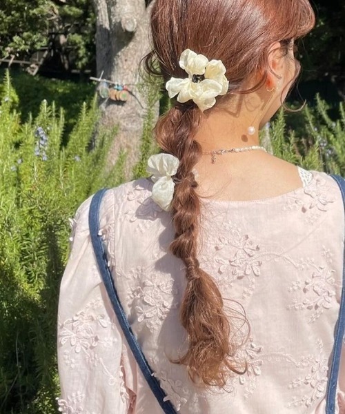 flower(フラワー)の「エアリーシュシュクリップ(バレッタ/ヘアクリップ・レディース・ブラック/アイボリー・FREE)」の12枚目の写真