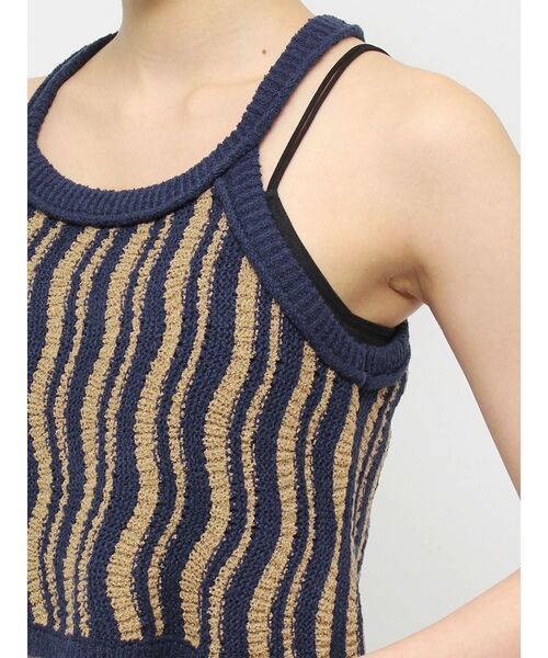 Ungrid（アングリッド）の「ジャカードニットキャミ（キャミソール・レディース・ピンク/ネイビー・FREE）」の8枚目の写真