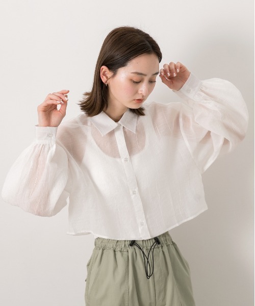 ad thie(アドティエ)の「サッカー素材 ショート丈シャツ(シャツ/ブラウス・レディース・オリーブ/ブラック/オフホワイト/サーモンピンク・FREE)」の10枚目の写真