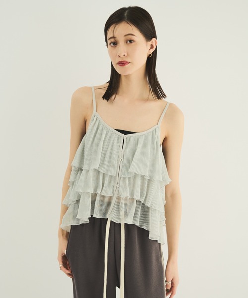 MERLOT（メルロー）の「2wayティアードキャミソール（キャミソール・レディース・ゴールド/シルバー・FREE）」の3枚目の写真