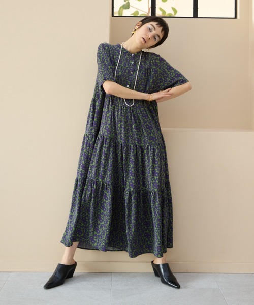 manana suerte(マニャーナスエルテ)の「FLOWERプリントティアードワンピース(ワンピース・レディース・ブルー/グリーン・FREE/0/2)」の20枚目の写真