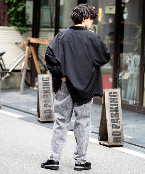 Rocky Monroe(ロッキーモンロー)の「ルーズフィットセミワイドデニムパンツ(デニムパンツ・メンズ・ライトブラック・M/L/XL)」の5枚目の写真