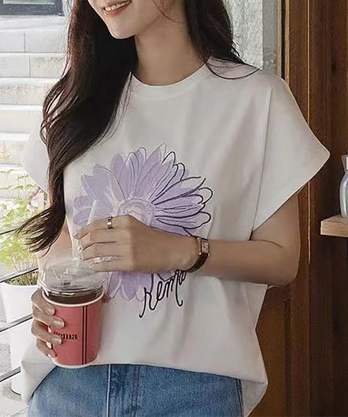 Girly Doll(ガーリードール)の「フレンチスリーブフラワーTシャツ(Tシャツ/カットソー・レディース・グレー/ホワイト・F)」の3枚目の写真