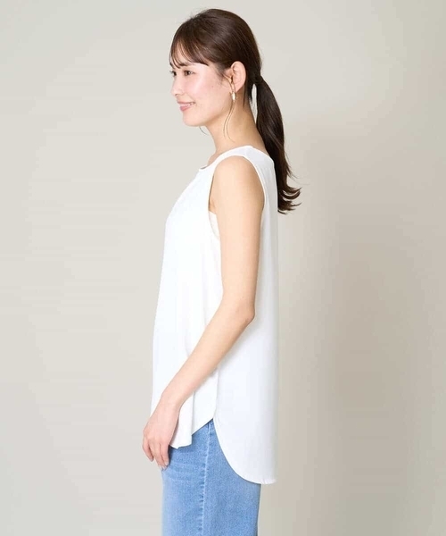 a.v.v（アーヴェヴェ）の「ラウンドヘムタンクトップ（タンクトップ・レディース・ホワイト・36/38/42/40/34）」の13枚目の写真