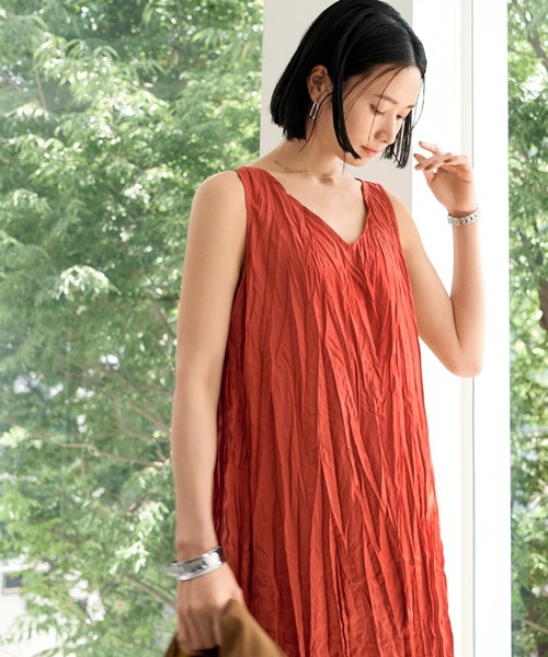 STYLE DELI（スタイルデリ）の「クリンクルニュアンスワンピース（ワンピース・レディース・オレンジ系その他/ブルー系その他・MEDIUM/SMALL）」の19枚目の写真