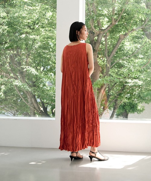 STYLE DELI（スタイルデリ）の「クリンクルニュアンスワンピース（ワンピース・レディース・オレンジ系その他/ブルー系その他・MEDIUM/SMALL）」の17枚目の写真