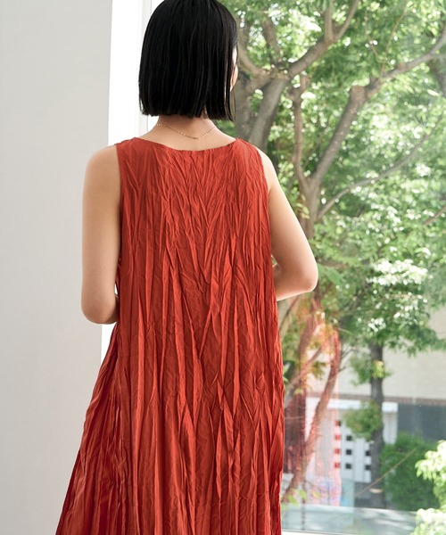 STYLE DELI（スタイルデリ）の「クリンクルニュアンスワンピース（ワンピース・レディース・オレンジ系その他/ブルー系その他・MEDIUM/SMALL）」の16枚目の写真