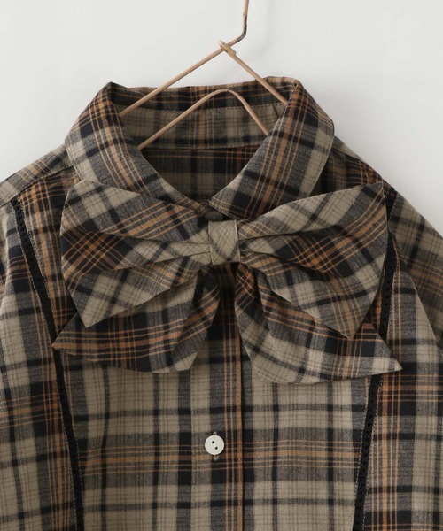 LOWRYS FARM（ローリーズファーム）の「ビッグリボンブラウス　 143783（シャツ/ブラウス・キッズ・ブラウン/ブルー・140cm/130cm/120cm/110cm/150cm）」の12枚目の写真