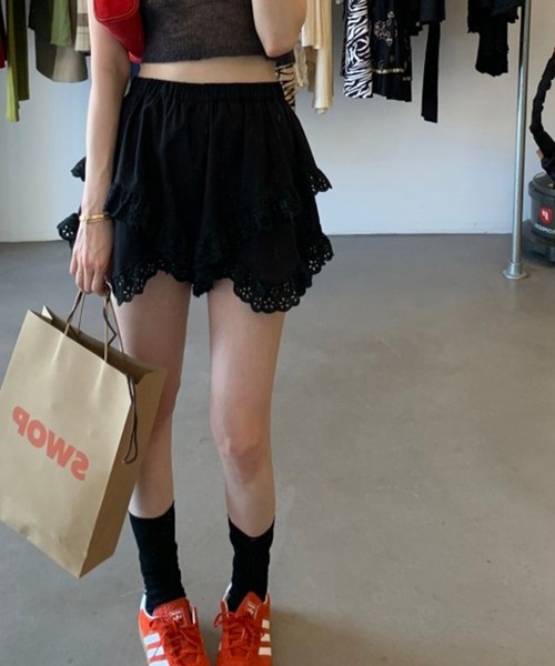 【新品、未使用】ランダムヘムミニスカート（完売商品） セール】スカラップレースランダムヘムミニスカート（スカート