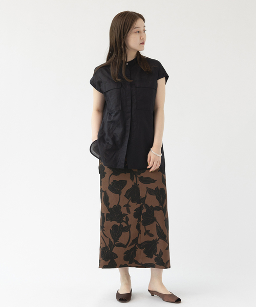 IENA（イエナ）の「ボタニカルタイトスカート（スカート・レディース・ブラウン/ネイビー・36/38）」の3枚目の写真
