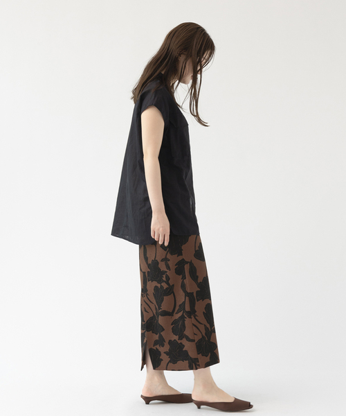 IENA（イエナ）の「ボタニカルタイトスカート（スカート・レディース・ブラウン/ネイビー・36/38）」の11枚目の写真