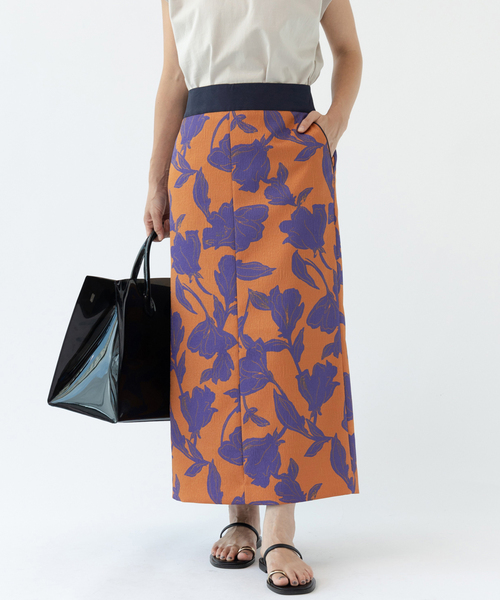 IENA（イエナ）の「ボタニカルタイトスカート（スカート・レディース・ブラウン/ネイビー・36/38）」の12枚目の写真