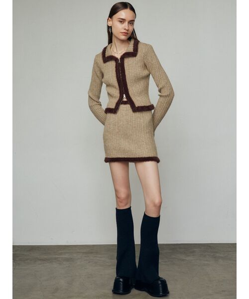 EMODA（エモダ）の「シャギーエッジミニマルスカート（スカート・レディース・ベージュ/ネイビー/グレー/ブラック・FREE）」の16枚目の写真