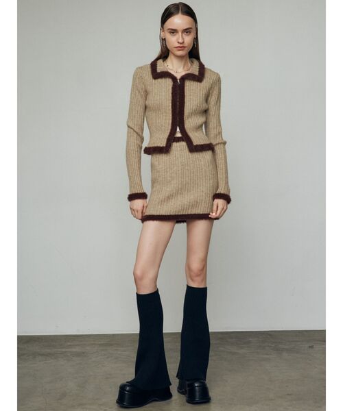 EMODA（エモダ）の「シャギーエッジミニマルスカート（スカート・レディース・ベージュ/ネイビー/グレー/ブラック・FREE）」の17枚目の写真