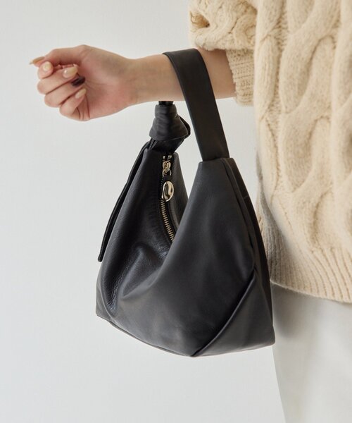 美品 gemeil ジェムイル ノットワンハンドルバッグ 肩掛け 三日月型 美品 gemeil ジェムイル ノットワンハンドルバッグ 肩掛け 三日月型