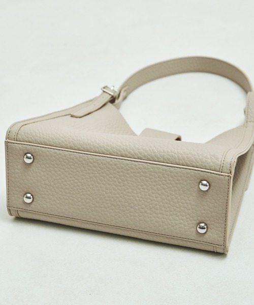 ORiental TRaffic(オリエンタルトラフィック)の「センターベルトハンドバッグ BA-235(ハンドバッグ・レディース・ブラック/グレー/キャメル・フリ-)」の10枚目の写真