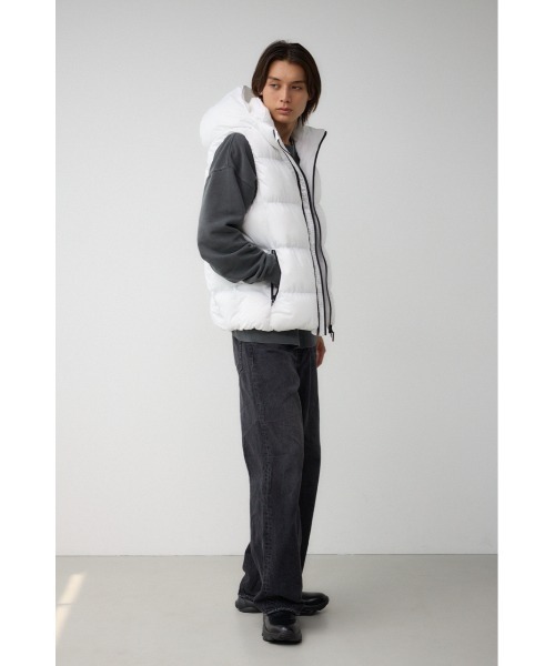 AZUL by moussy（アズールバイマウジー）の「B-HEAT  オーウェンストレッチ中綿ベスト（ダウンベスト・メンズ・ブラック/ホワイト・S-M/L-XL）」の5枚目の写真