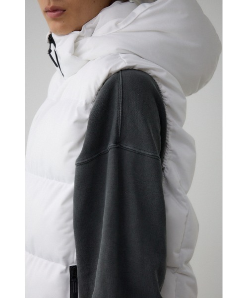 AZUL by moussy（アズールバイマウジー）の「B-HEAT  オーウェンストレッチ中綿ベスト（ダウンベスト・メンズ・ブラック/ホワイト・S-M/L-XL）」の13枚目の写真