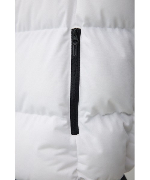 AZUL by moussy（アズールバイマウジー）の「B-HEAT  オーウェンストレッチ中綿ベスト（ダウンベスト・メンズ・ブラック/ホワイト・S-M/L-XL）」の14枚目の写真