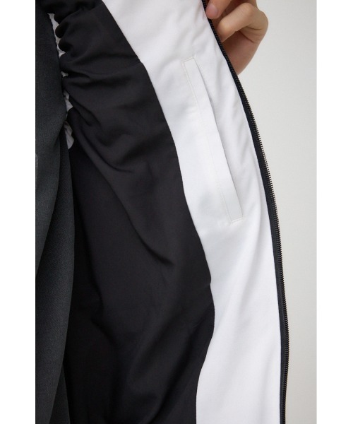 AZUL by moussy（アズールバイマウジー）の「B-HEAT  オーウェンストレッチ中綿ベスト（ダウンベスト・メンズ・ブラック/ホワイト・S-M/L-XL）」の15枚目の写真