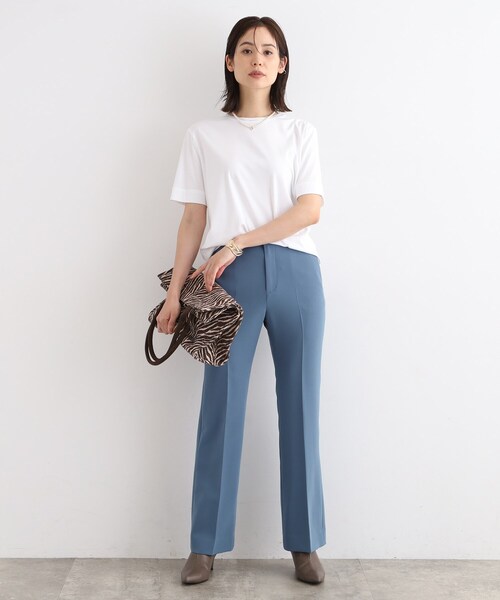 INDIVI（インディヴィ）の「◆【洗える/コットン100%】裾デザイン大人Tシャツ（Tシャツ/カットソー・レディース・ピンク系1/ブルー系その他/ホワイト/ダークオリーブ/ブラック・38/19/15 /13/05）」の8枚目の写真