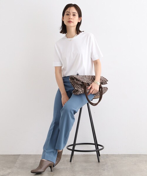 INDIVI（インディヴィ）の「◆【洗える/コットン100%】裾デザイン大人Tシャツ（Tシャツ/カットソー・レディース・ピンク系1/ブルー系その他/ホワイト/ダークオリーブ/ブラック・38/19/15 /13/05）」の9枚目の写真