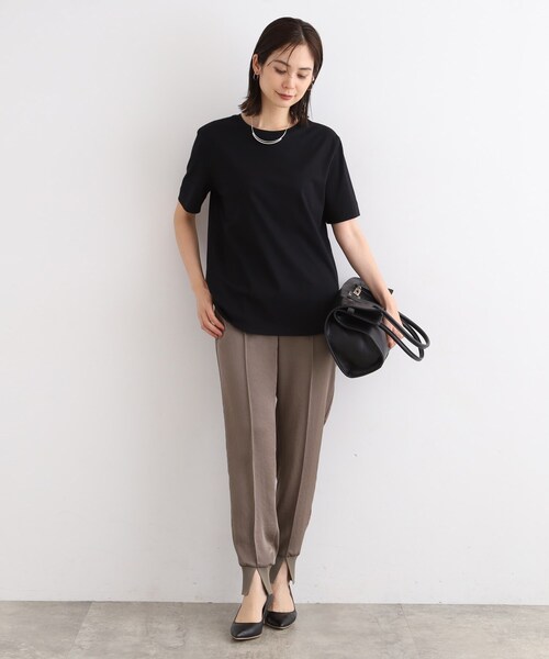 INDIVI（インディヴィ）の「◆【洗える/コットン100%】裾デザイン大人Tシャツ（Tシャツ/カットソー・レディース・ピンク系1/ブルー系その他/ホワイト/ダークオリーブ/ブラック・38/19/15 /13/05）」の13枚目の写真