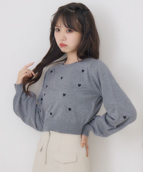 ems excite（エムズエキサイト）の「アソート刺繍NTPO（ニット/セーター・レディース・ピンク/ダークグレー/ナチュラル/アイボリー・FREE）」の15枚目の写真