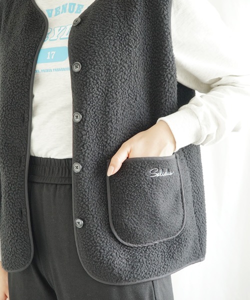 aimoha（アイモハ）の「ポケット付きボアベスト（ベスト・レディース・グレー/ブラック/ライトベージュ・FREE）」の19枚目の写真