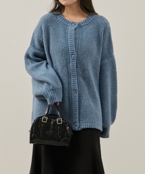 Auntie Rosa(アンティローザ)の「【karin】ボリュームニットカーディガン(カーディガン/ボレロ・レディース・ブルー/ベージュ・FREE)」の4枚目の写真