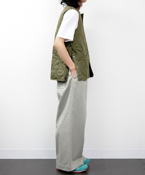 【TAION / タイオン】UNISEX MILITARY BUTTON CREW NECK DOWN VEST（ダウンベスト）｜TAION（タイオン）
